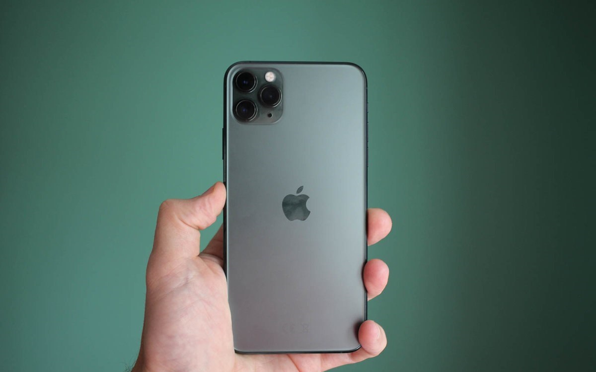 iOS-135-is-out-now-with-a-faster-way-to-unlock-your-iPhone-while-wearing-a-face-mask